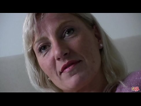 ❤️ Ema, keda me kõik keppisime ... Daam, käitu! ️ Pornovideo at porn et.pornochaturbate.ru